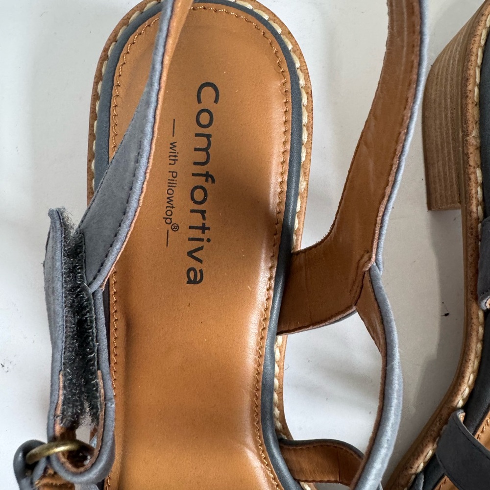 COMFORTIVA Women's Sandals Blue/Green Leather Sandals. Size 11 - Picture 10 of 11